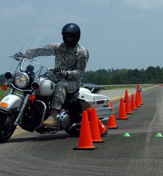 Entrenamiento de seguridad en motocicleta